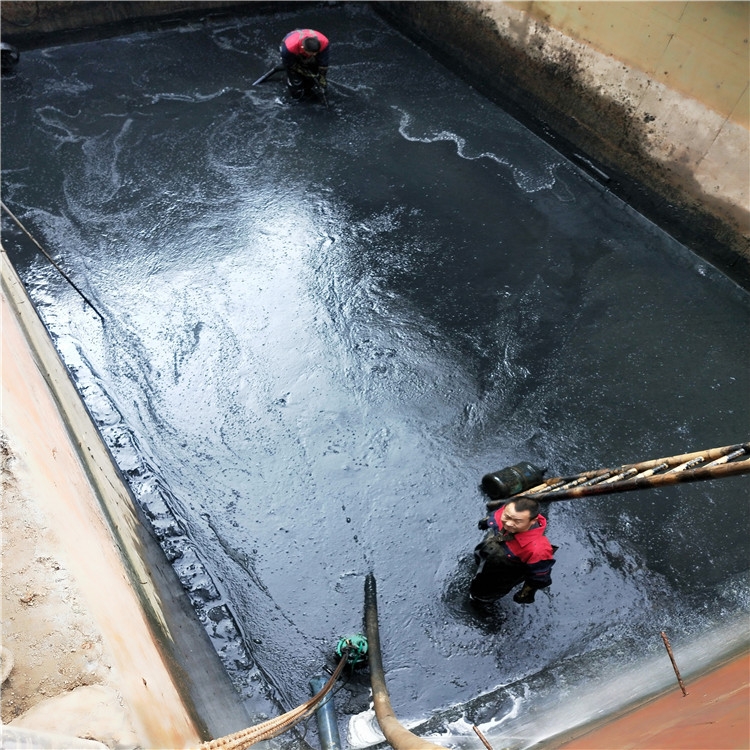 宁陕废水池清理